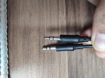 planşetlər və qiymətləri: 3.5 mm AUX audio kabeli - Ucluq: 3.5 mm stereo (TRS) – hər iki tərəf — 1
