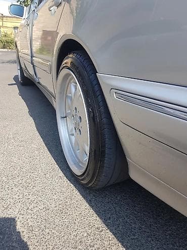 İşlənmiş Disk təkər Mercedes-Benz 225 / 45 / R 18, 5 Boltlu