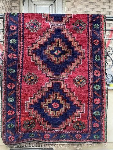 Xalça – əl toxuması, yundan - Material: təbii yun sap - Toxuma növü