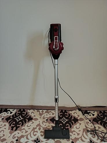 Şaquli/stik tip elektrikli tozsoran - Naqilli model: uzun kabel ilə