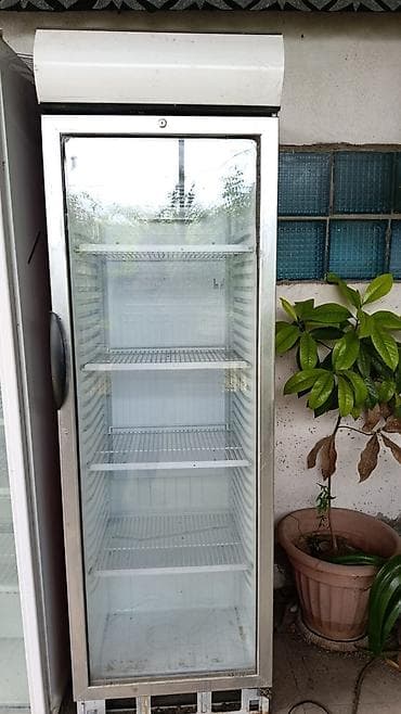 hoffmann sg 400dls: Mağaza/vitrin tipli şüşə qapılı soyuducu - Şaquli vitrinin ön tərəfi — 1