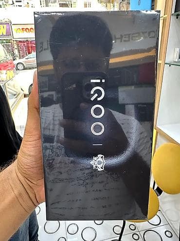 ultra: Vivo IQOO 15 Ultra, 512 GB, rəng - Qara — 1