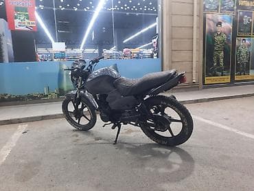 Yamaha - 200, 200 sm3, 2024 il, 130000 km