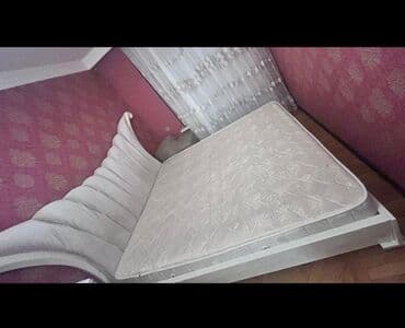 i̇şlənmiş taxt: İkinəfərlik çarpayı — 1