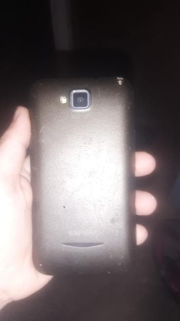 prasdoy telfonlar: Explay smartfon - Brend/model: Explay (arxa qapaqda Explay loqosu) - — 1