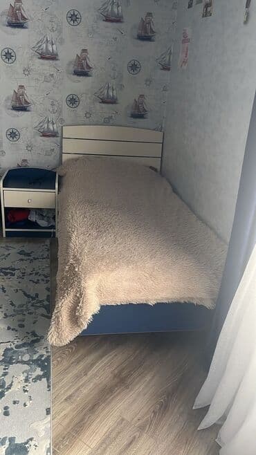 siyirmeli dolablar: Oğlan və qız üçün, 2 təknəfərlik çarpayı, Yazı masası, Dolab, 2 tumba — 8