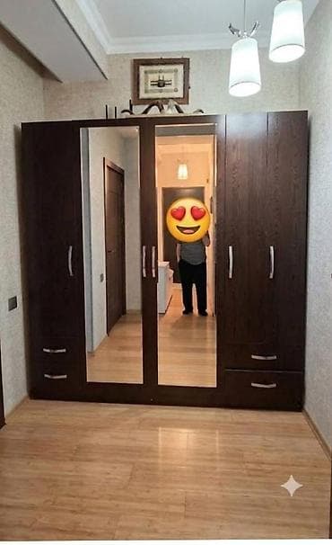 perla dolab: 4 qapili Dolab. 200man. Yaxsi veziyyetdedi.Ici genisdi.Olcu uzunluq — 1