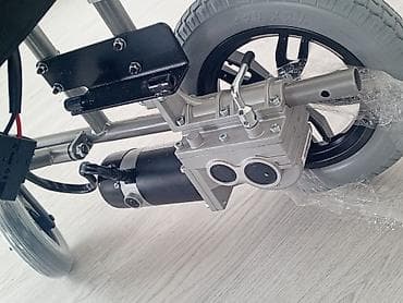 elil arabalari: Elektrikli əlil arabası - Güclü ikili arxa motor sistemi: hər təkərdə — 4