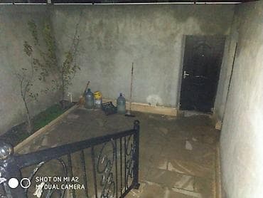 elimlerde kiraye ev: Hövsanda aileye 3 otaqlı heyet evi kirayə verilir evde istilik var — 1