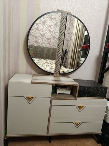 İşlənmiş, Güzgülü lalafo.az -da İşlənmiş, Güzgülü