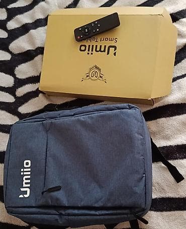 Digər planşetlər: UmiiO Smart Tablet + aksesuarlar dəsti Məhsul tərkibi: - UmiiO Smart — 1