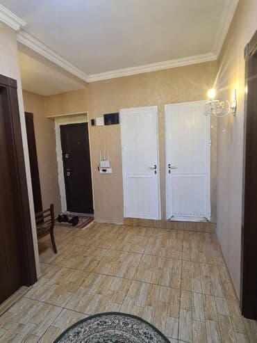 lənd kuruzer ucun led işıq lupası hardan tapmaq olar: Bakı, 3 otaqlı, Köhnə tikili, m. 28 may, 120 kv. m — 12