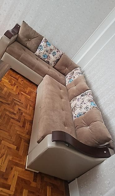 Künc divan, Açılmayan, Parça
