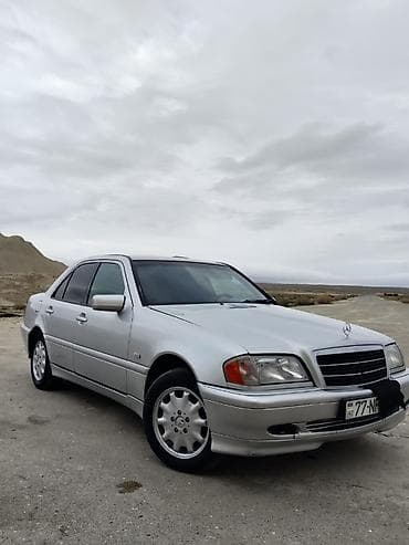 pompa masini satilir: Mercedes-Benz 220: 2.2 l | 1998 il Sedan — 2