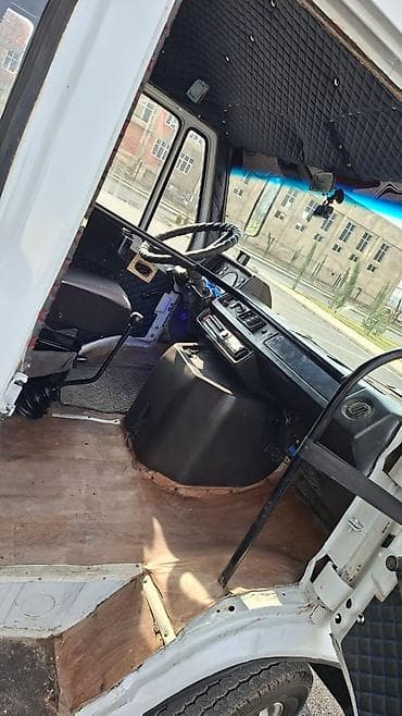 Mercedes-Benz T1 (Transporter) mikroavtobus - Kuzov: uzun, yüksək — 7