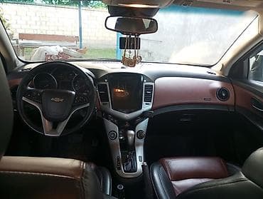 xandrakol maz qiyməti: Chevrolet Cruze sedan – ağ rəng - Güclü və qənaətcil sedan, şəhər və — 5