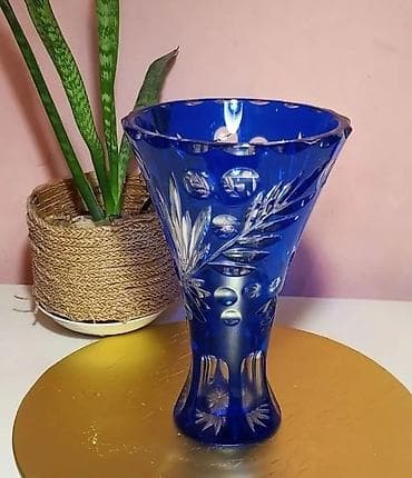 Bir vaza, Bogem şüşəsi