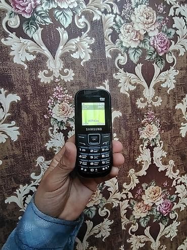 dubaydan telefon: Nokia 5310, 2 GB, rəng - Qara, Düyməli — 2