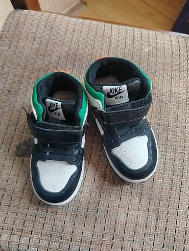 new balance: Rəng - Qara Krossovkalar, Nike, Ölçü: 21, Uniseks — 2