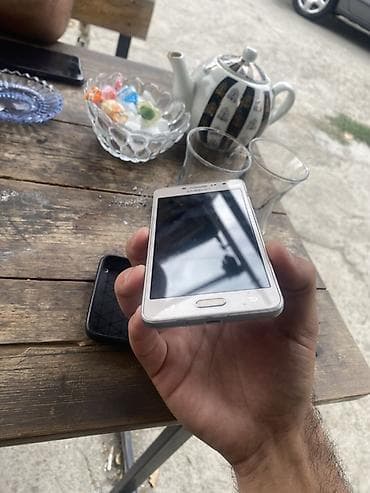 samsung s7320e wave 723: Samsung rəng - Qızılı, İki sim kartlı — 3
