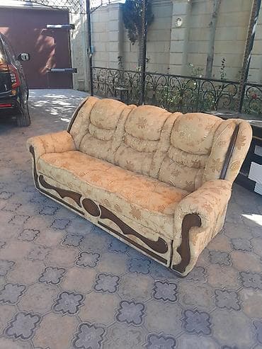 divan sultan: Klassik üslubda 4 nəfərlik divan - Rəng və naxış: Açıq bej rəngdə — 1