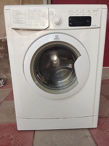 dubaydan iphone sifarisi: Indesit IWSE 6105 B (CIS).L avtomatik paltaryuyan maşın - Ön — 2