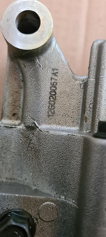 işlənmiş radiator: Yağ nasosu, santa fe 2.4 səyfədə başqa zapcastlarda var w202 w210 — 2