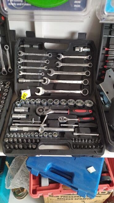 Universal alət dəsti – sərt plastik çamadan içində tam komplekt -