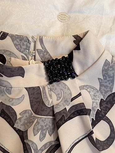 kişi ucun əl cantaları: Qadın iki hissəli dəst – bluz və ətək - Üst: Açıq krem rəng üzərində — 4