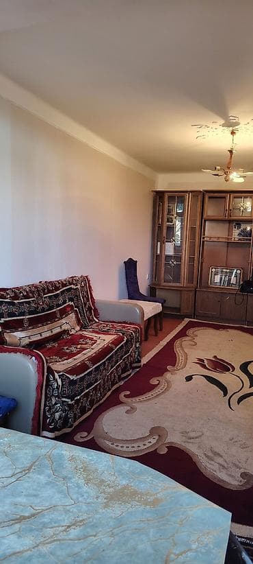 zaqatalada kiraye evler: Kirayə verilən yataqxana tipli otaq - İşıqlı və geniş zal: yumşaq — 4
