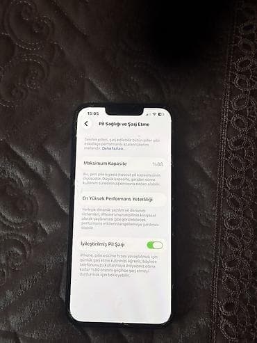 samsung galaxy s3: IPhone 13, Qara — 4