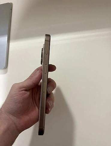 ipad mini 6: IPhone 16 Pro Max, Qızılı — 5