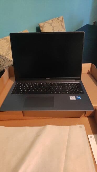 Huawei: Huawei noutbuk - Model xətti: Huawei MateBook seriyası (korpusda — 3