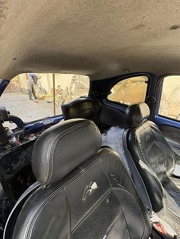 ford explorer ehtiyat hisseleri: Ford Ka – ehtiyat hissələri Avtomobil Ford Ka modelidir. Şəkillərdə — 2