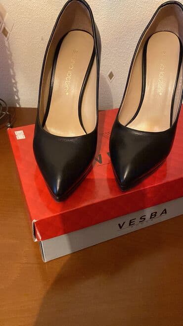 lak ayaqqabılar: Tuflilər, Ölçü: 37, rəng - Qara, İşlənmiş — 4