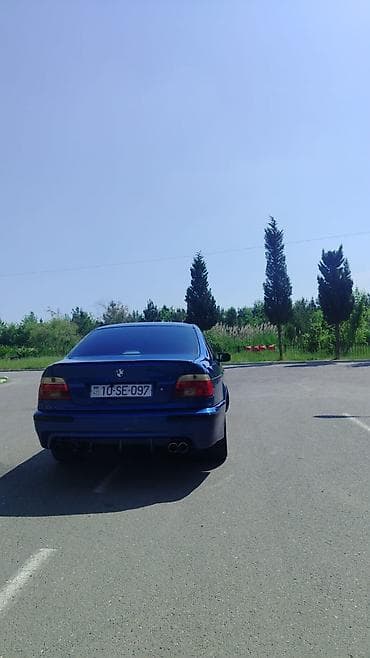 suzuki grand vitara: BMW 5 series: 2.8 l | 1997 il Sedan — 5