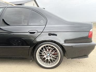 Мототранспорт: İlkin ödəniş 6000 25 ay 500 azn Nağd 128000 azn BMW 5 Series (E39) — 7