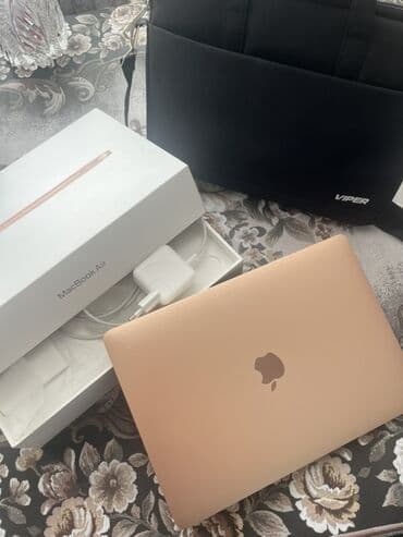 чехол для macbook air: Təcili satılır. 2,3 dəfə istifadə olunub. Təzədi. Üstündə — 1