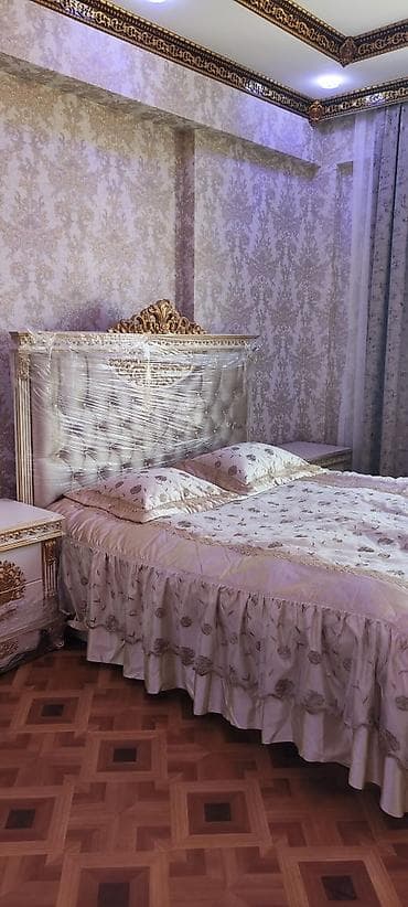 gencede heyet evler: Bakı buxtasına və şəhərə super panarama. Ela yerdə yerləsmə. Mərkəzə — 9