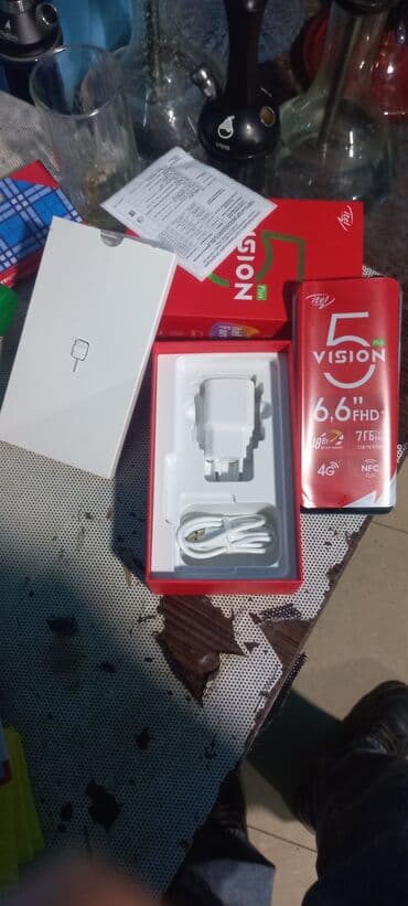 google pixel 6: Telefon yenidir hec acilmayib pakofkadadır 128gb yaddas qutusu — 2