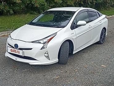 padyomnik satisi: Toyota Prius: 1.8 l | 2018 il Sedan — 2