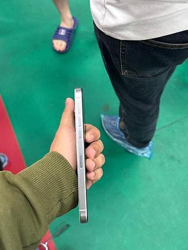 iphone 12 mini: IPhone 15 Pro Max, 256 GB, Ağ, Face ID — 3