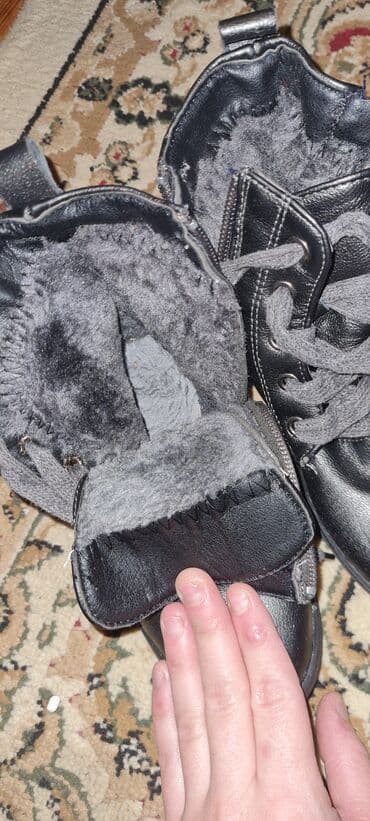 Cinslər və şalvarlar: 30 azn alinib 28 razmeddi tek problem burun terefinde qabiq soyulub — 2