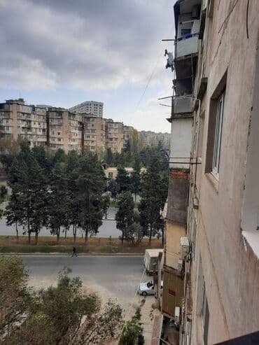 rabocide satilan evler: Bakı, 2 otaqlı, Köhnə tikili, m. Əhmədli, 60 kv. m — 18