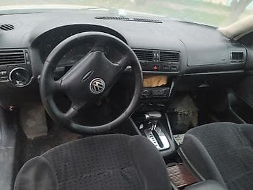 aksesuar avto: Volkswagen Jetta: 1.9 l | 2000 il Sedan — 6