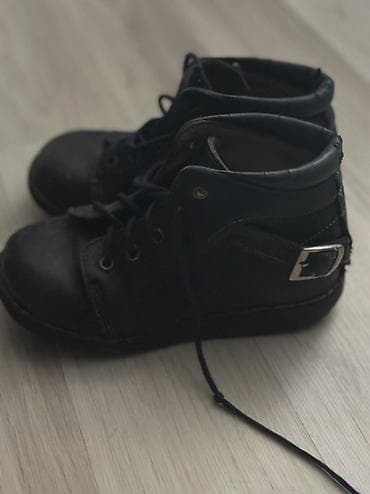 botinki: Uşaq ayaqqabısı – qara rəngli, bağcıqlı, qısa boğaz model. - Material — 1