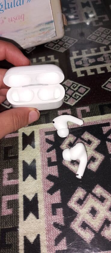 алиса купить в баку: AirPods PRO + Case(Qutusu) (İKİNCİ ƏL) " 1 həftə alınıb " Adabdur ✅(öz — 3