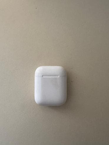 ipad satisi: Apple AirPods (1-ci nəsil) simsiz qulaqlıq.cemi 3-4 defe istifade — 1