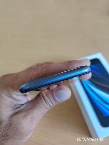 iphone xs pro max: IPhone SE 2020, Qara, Barmaq izi — 7