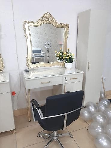 trimo mebel: 📍Bınəqədi Sentrali Tek guzgu ve Masa satilir 2 eded var Yenidi salon — 1